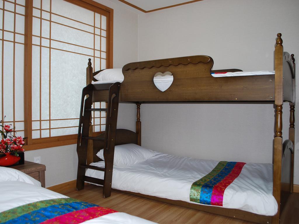 Mago Guesthouse Сеул Номер фото