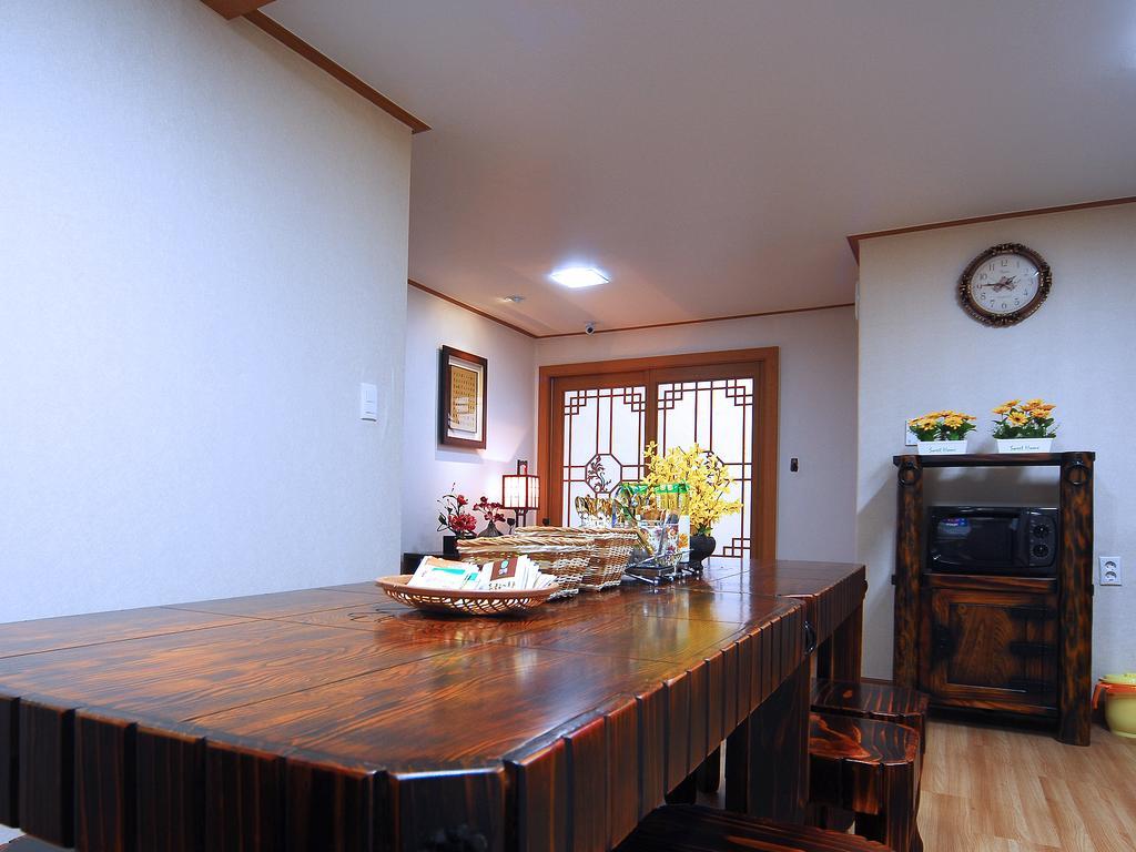 Mago Guesthouse Сеул Экстерьер фото