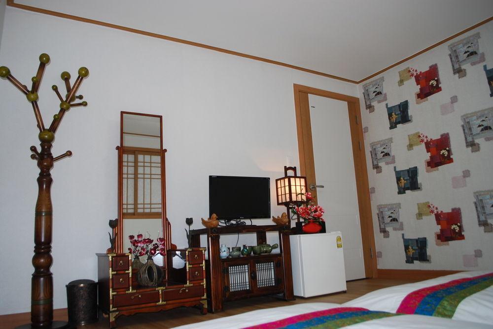 Mago Guesthouse Сеул Экстерьер фото